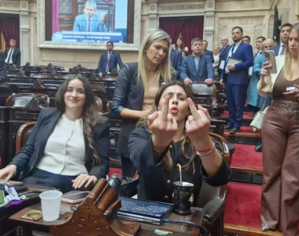 Escándalo en Diputados: Terminaron por levantar la sesión en la que se trató el escándalo cripto