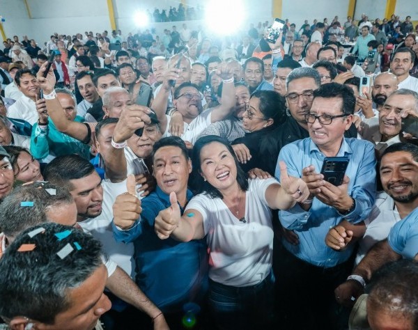 Keiko Fujimori alcanza ventaja irreversible en el balotaje, pero su adversario denuncia fraude